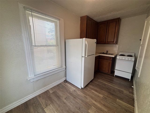 3529 W 7th Street 7, Fort Worth, TX 76107
