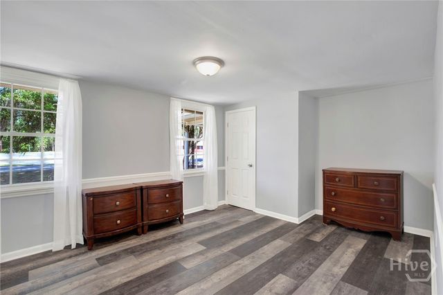 17 Russell Avenue, Savannah, GA 31408