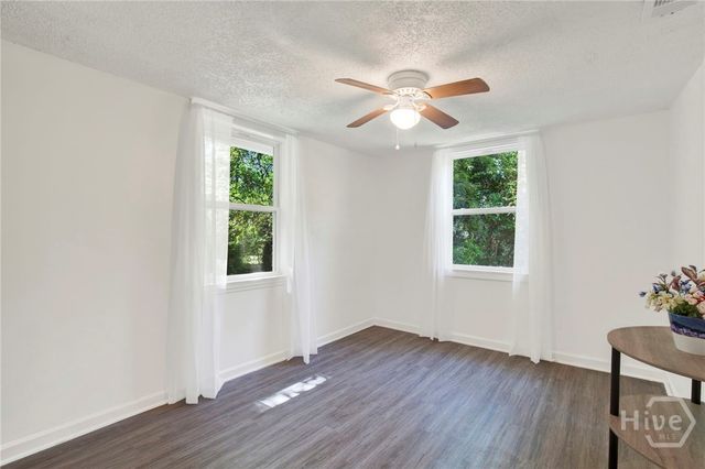 17 Russell Avenue, Savannah, GA 31408