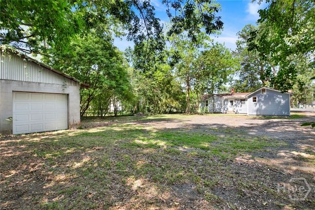 17 Russell Avenue, Savannah, GA 31408