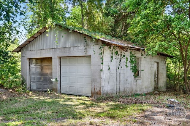 17 Russell Avenue, Savannah, GA 31408