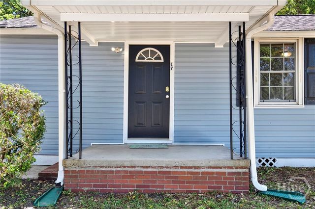 17 Russell Avenue, Savannah, GA 31408