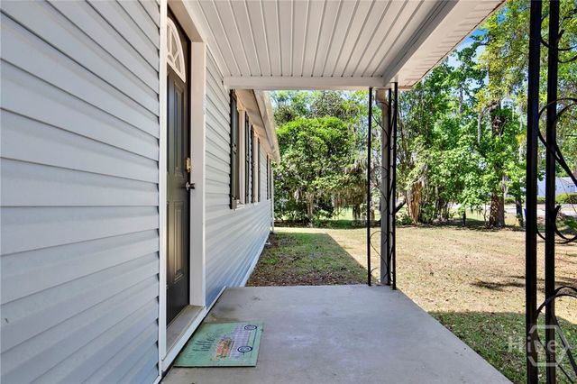 17 Russell Avenue, Savannah, GA 31408