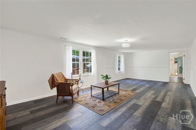 17 Russell Avenue, Savannah, GA 31408