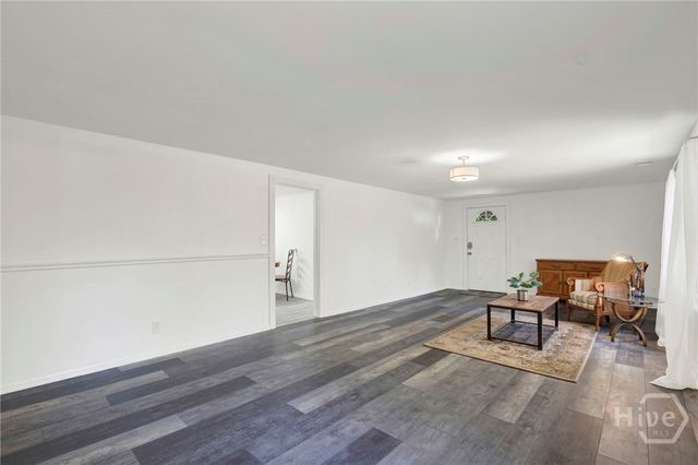 17 Russell Avenue, Savannah, GA 31408