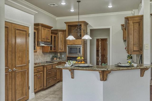 4701 Southcreek Road, Moore, OK 73165