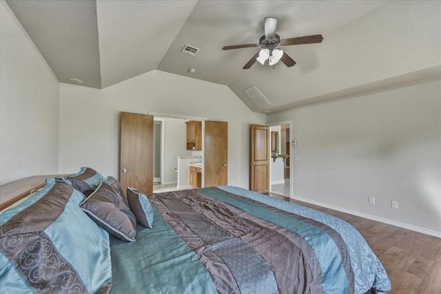 4701 Southcreek Road, Moore, OK 73165