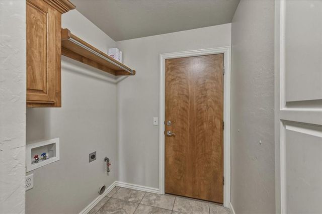 4701 Southcreek Road, Moore, OK 73165