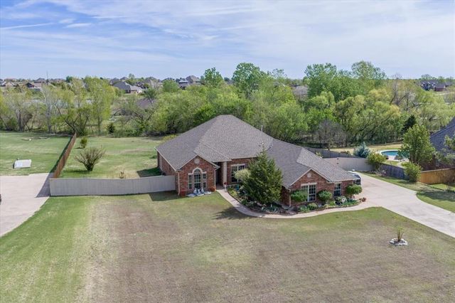 4701 Southcreek Road, Moore, OK 73165