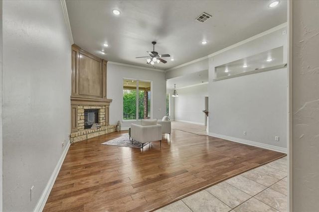 4701 Southcreek Road, Moore, OK 73165