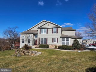 1509 LEXINGTON WAY, Morgantown, PA 19543