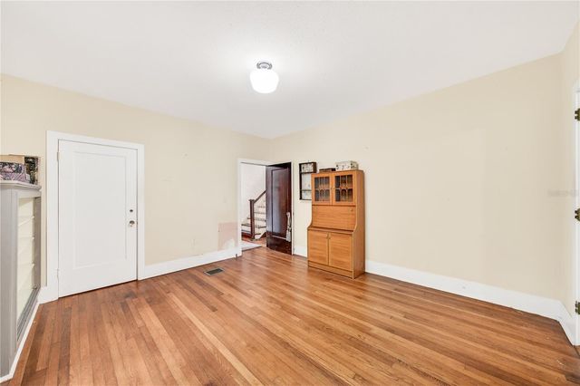 1216 GOLDEN LANE, Orlando, FL 32804
