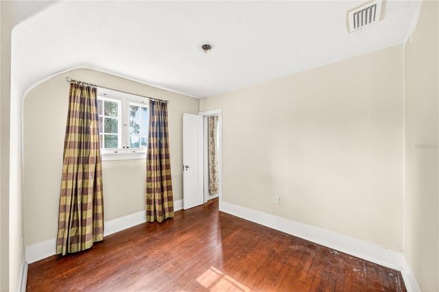 1216 GOLDEN LANE, Orlando, FL 32804