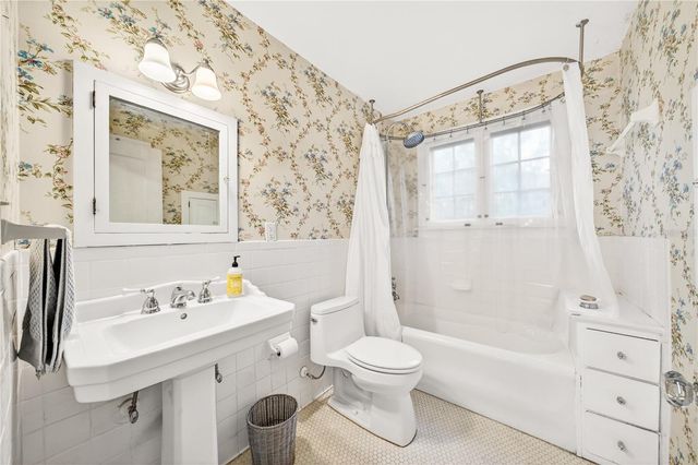 1216 GOLDEN LANE, Orlando, FL 32804