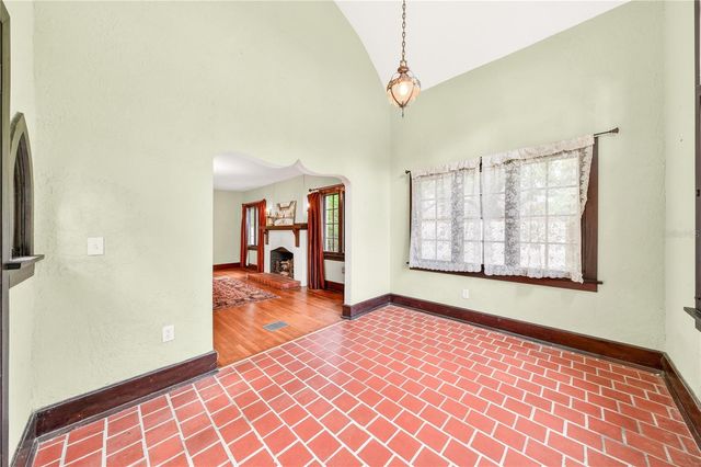 1216 GOLDEN LANE, Orlando, FL 32804
