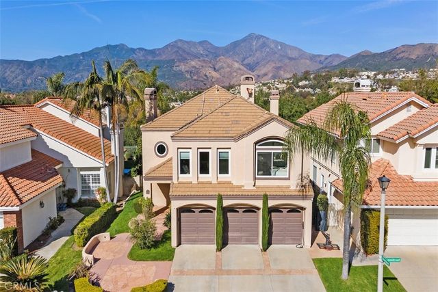 21 Summitcrest, Rancho Santa Margarita, CA 92679