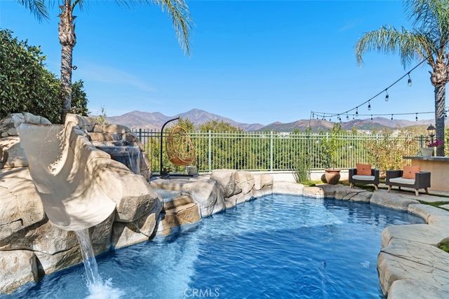 21 Summitcrest, Rancho Santa Margarita, CA 92679