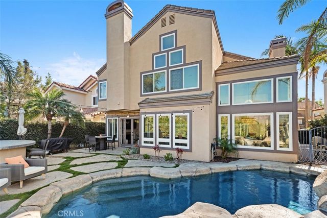 21 Summitcrest, Rancho Santa Margarita, CA 92679