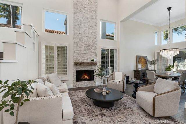 21 Summitcrest, Rancho Santa Margarita, CA 92679