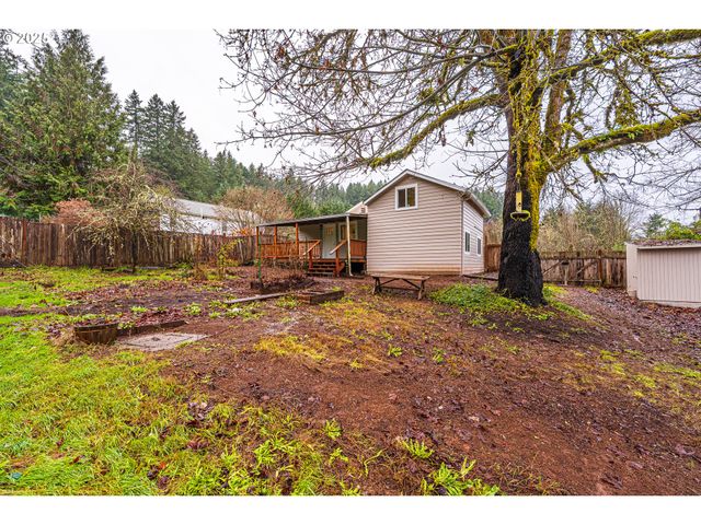 225 21ST Ave, Sweet Home, OR 97386