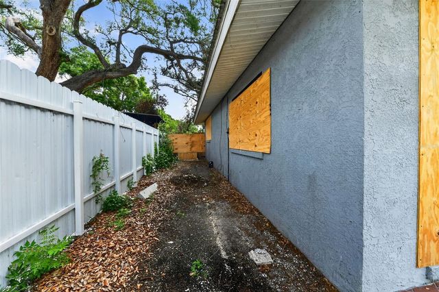 1423 18TH STREET W, Bradenton, FL 34205