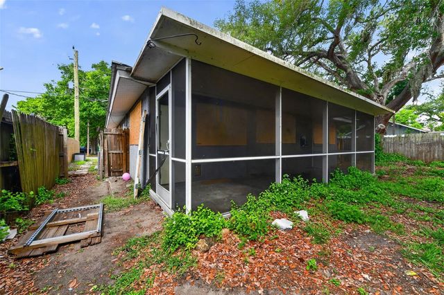 1423 18TH STREET W, Bradenton, FL 34205