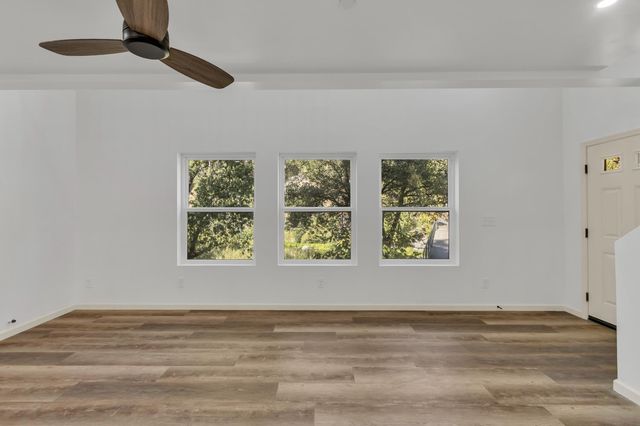 3021 Riverton Rd, Pollock Pines, CA 95726