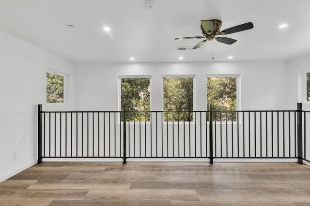 3021 Riverton Rd, Pollock Pines, CA 95726