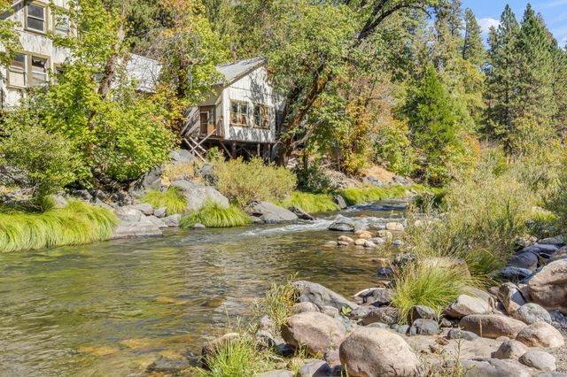 3021 Riverton Rd, Pollock Pines, CA 95726