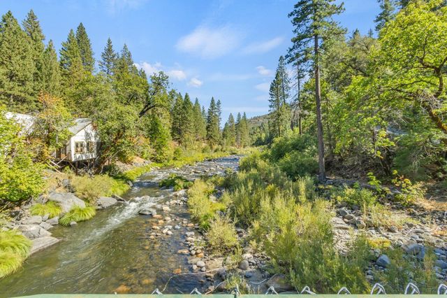 3021 Riverton Rd, Pollock Pines, CA 95726