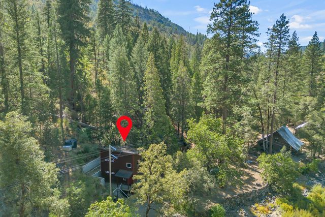 3021 Riverton Rd, Pollock Pines, CA 95726
