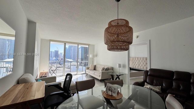 1750 N Bayshore Dr 1810, Miami, FL 33132