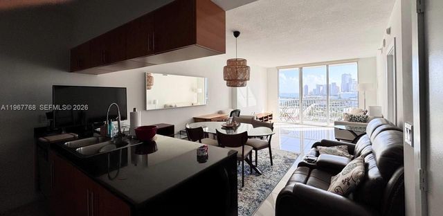 1750 N Bayshore Dr 1810, Miami, FL 33132