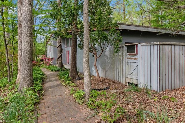 2051 Royall Drive, Winston-salem, NC 27106