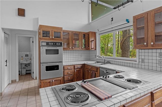 2051 Royall Drive, Winston-salem, NC 27106