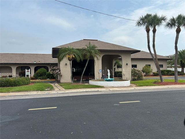 10037 62ND TERRACE N 15, St Petersburg, FL 33708