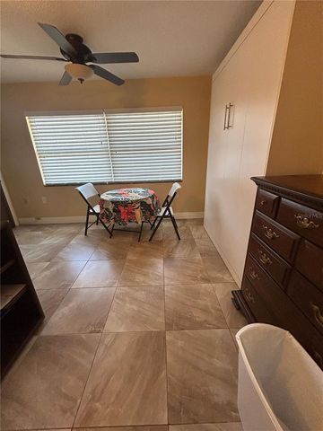 10037 62ND TERRACE N 15, St Petersburg, FL 33708