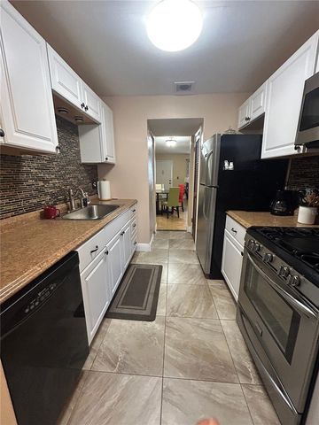 10037 62ND TERRACE N 15, St Petersburg, FL 33708