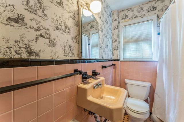 71 Floral Boulevard, Floral Park, NY 11001