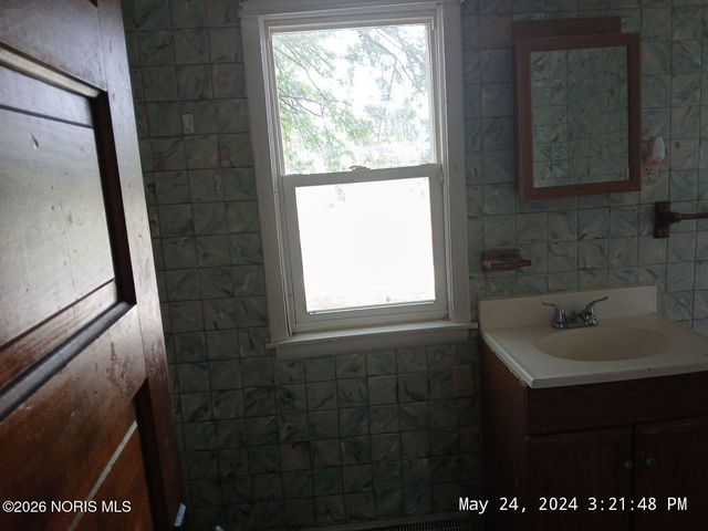 4139 Walker Avenue, Toledo, OH 43612