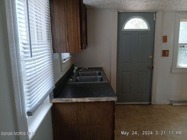 4139 Walker Avenue, Toledo, OH 43612