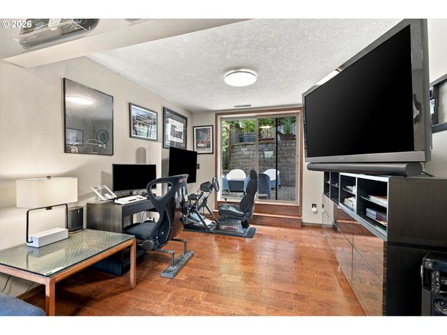 780 Nw TORREY VIEW Ln, Portland, OR 97229
