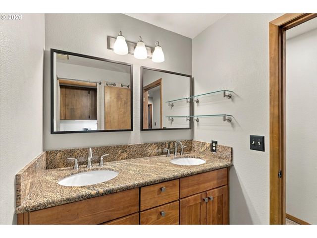 780 Nw TORREY VIEW Ln, Portland, OR 97229