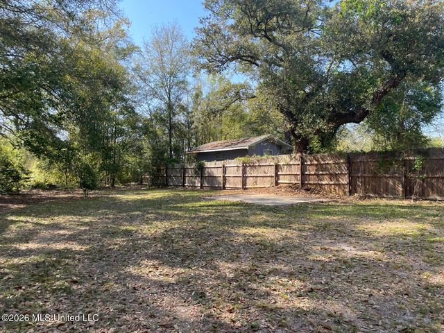 111 N Lang Avenue, Long Beach, MS 39560