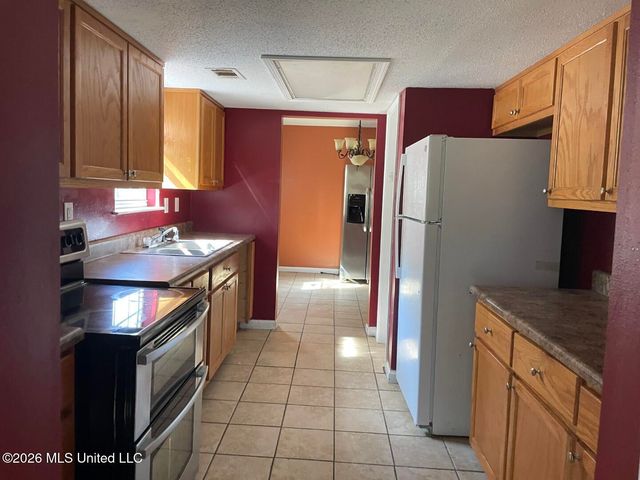 111 N Lang Avenue, Long Beach, MS 39560