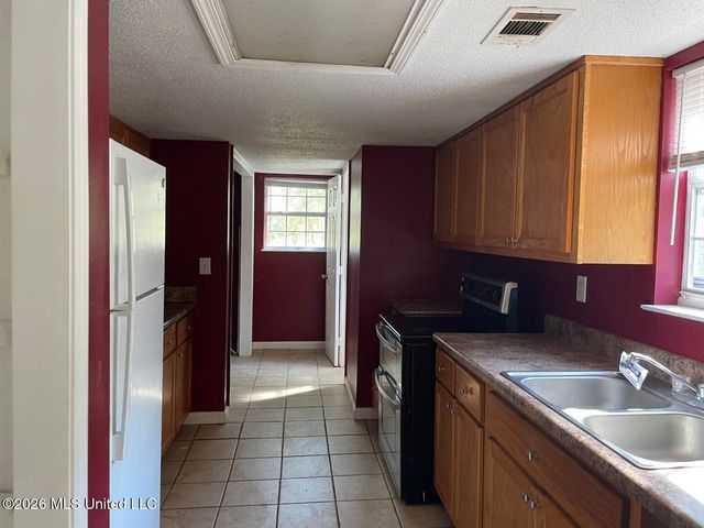 111 N Lang Avenue, Long Beach, MS 39560