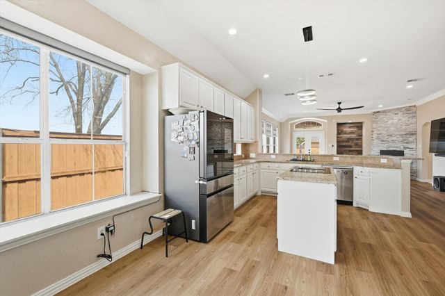 9436 Ponderosa Trail, Irving, TX 75063