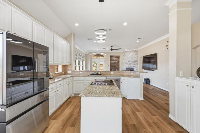 9436 Ponderosa Trail, Irving, TX 75063