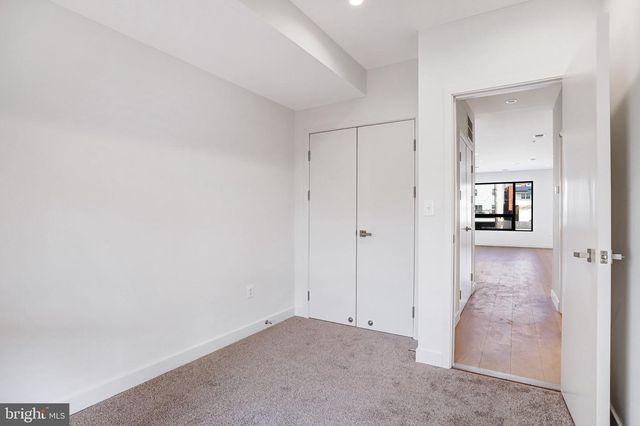 5221 F ST SE, Washington, DC 20019