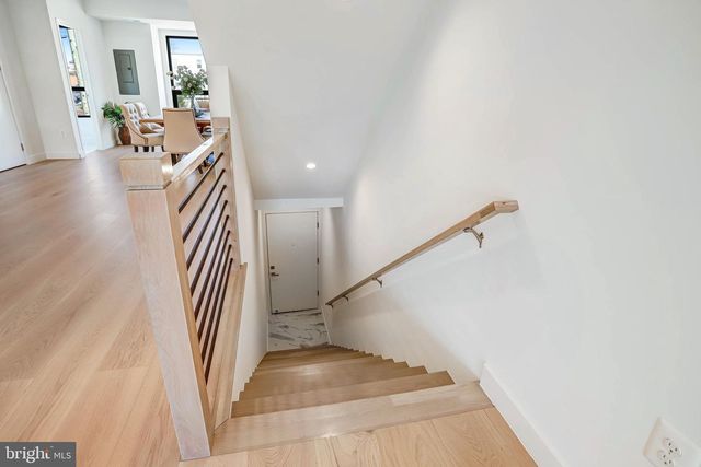 5221 F ST SE, Washington, DC 20019